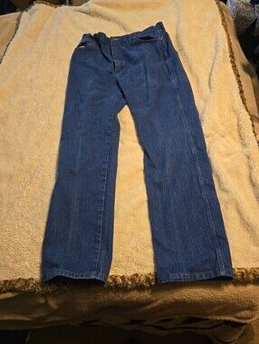 081726 Wrangler Men's Blue Denim Jeans Straight Regular Fit Logo Button Zip Pock